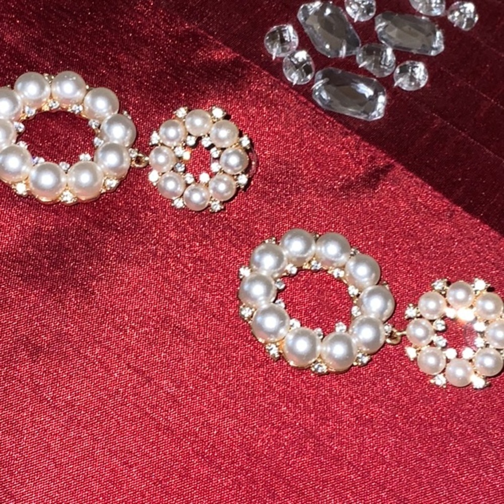🌟Free with purchase Beautiful Pearls & Rhinestones Earrings - Picture 3 of 3